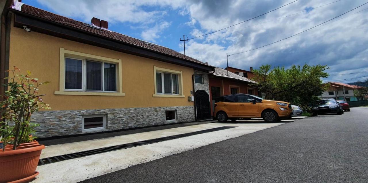 Apartament La Sika Orşova Esterno foto