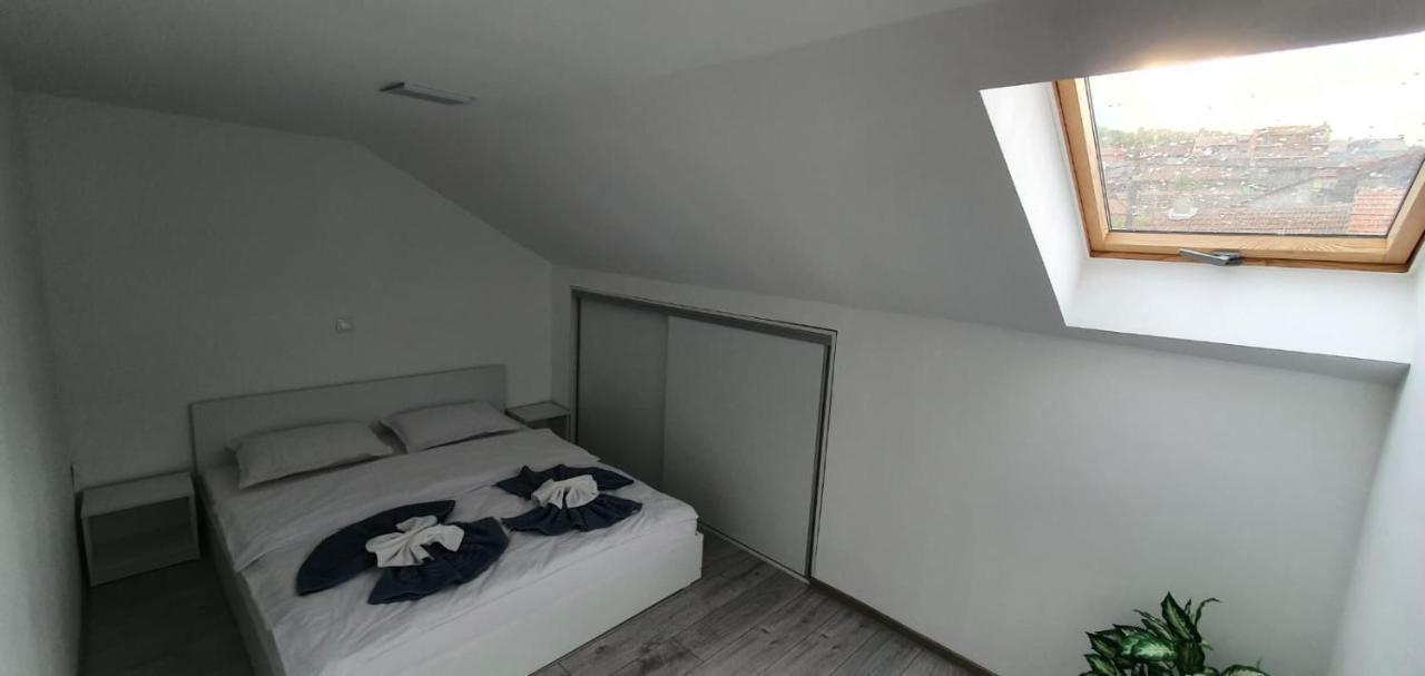 Apartament La Sika Orşova Esterno foto